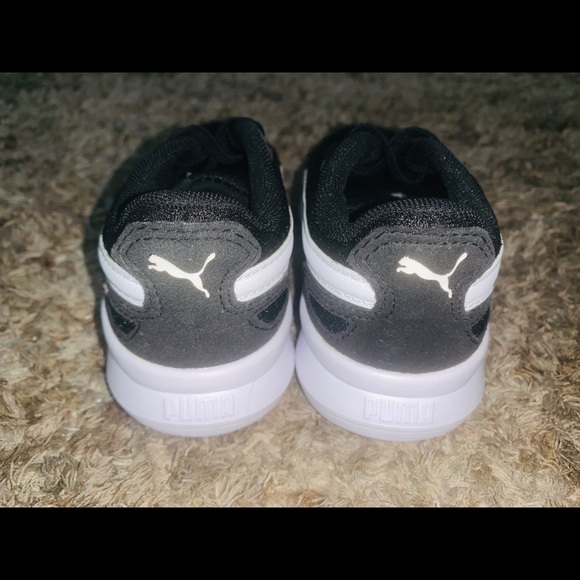 🐆brand new puma shoes🐆 - Picture 3 of 5